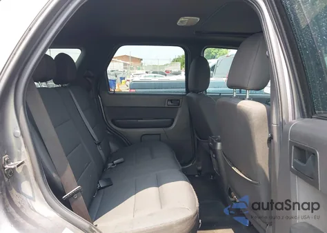 2011 Ford Escape Xlt z USA, uszkodzony, nr VIN 1FMCU0DG1BKA50126